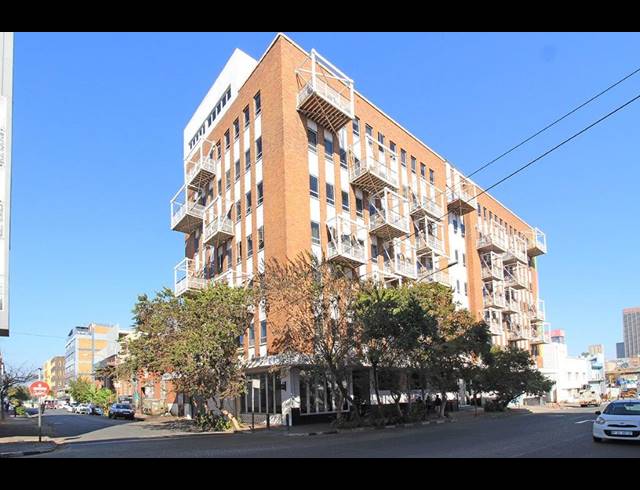 1 BEDROOM APARTMENT FOR SALE IN MABONENG